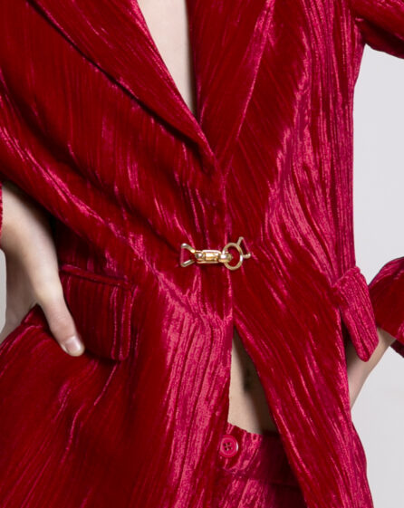 Tailleur in velluto color rosso - immagine 3