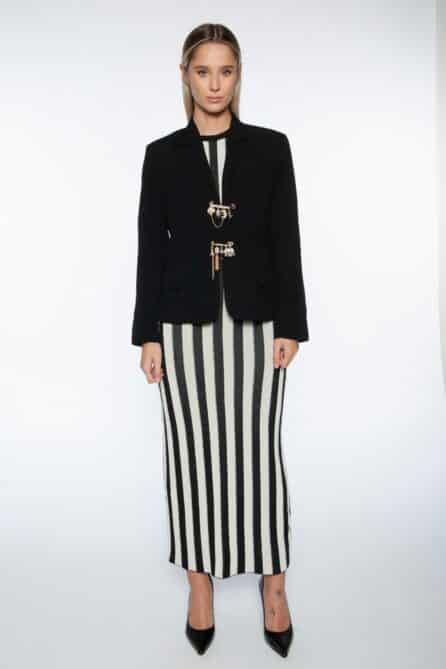 Blazer Nero con  Spille